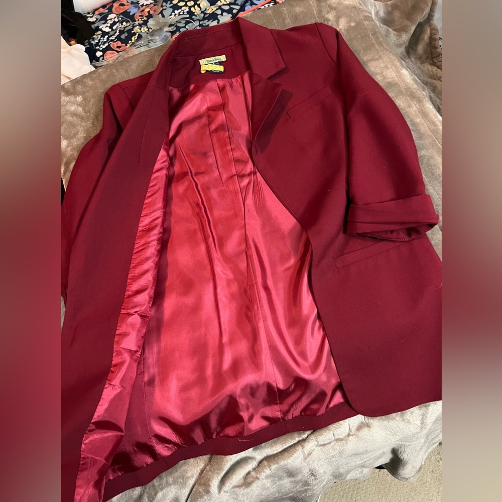 Blazer - Picture 2 of 4